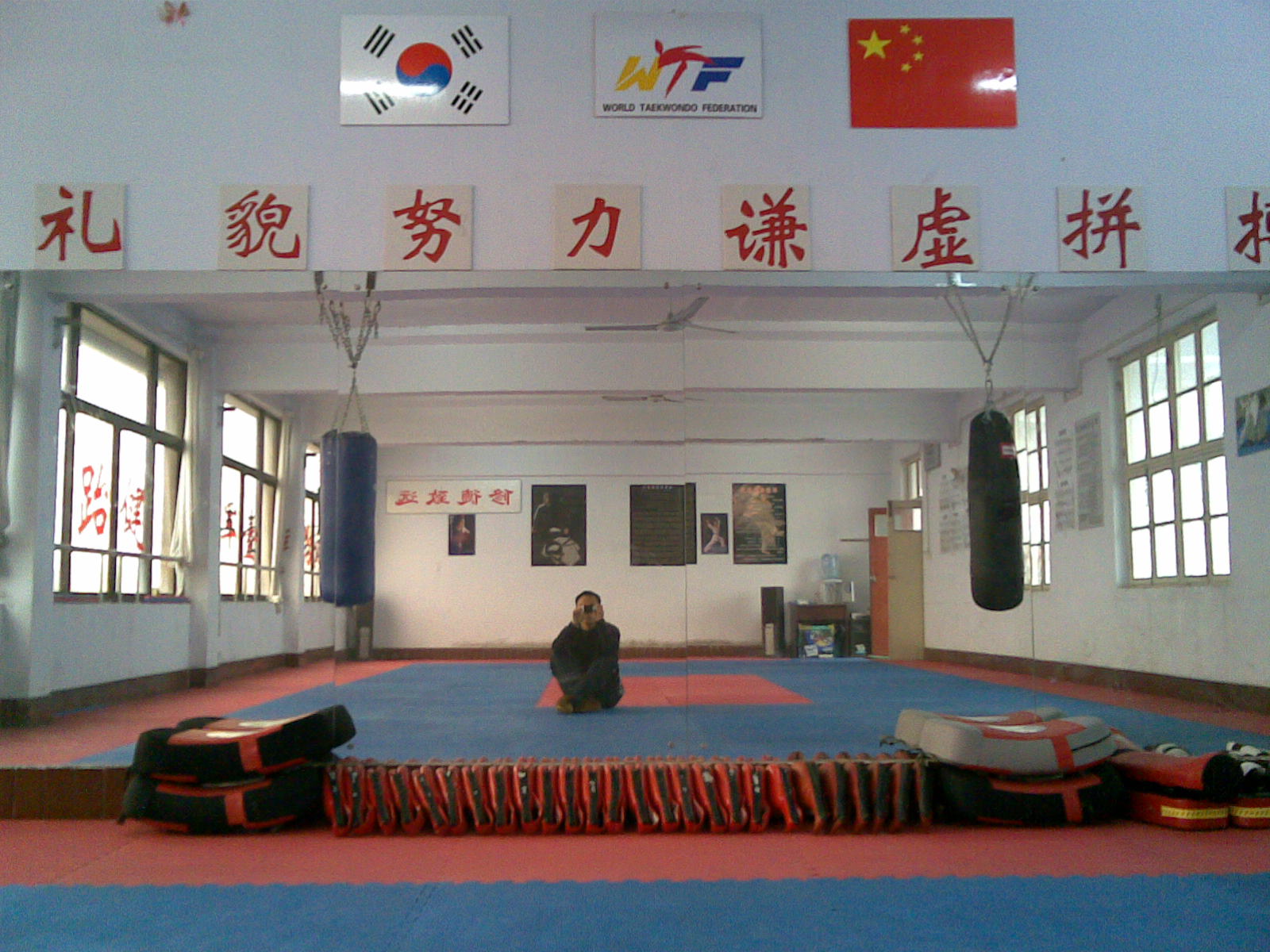 奥运场馆---北京科技大学跆拳道比赛场日常保洁